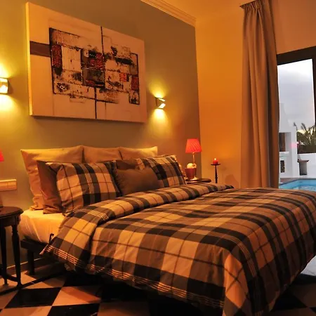 Calero Playa Blanca (Lanzarote)